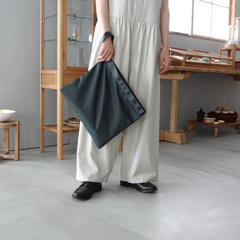 leaf handle pouch _ no.3 / nylon twill